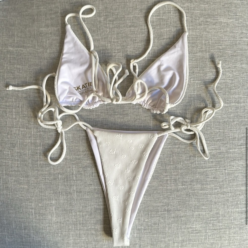 NWOT SKATIE Bikini Set (top & bottom) - Picture 5 of 14